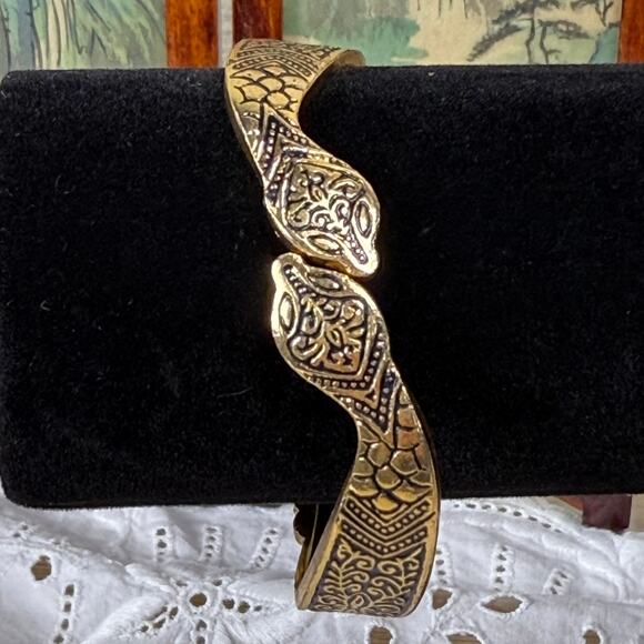 Vintage Gold Toned Double Snake Serpent Bangle Bracelet Gothic Goth Vampire - Picture 1 of 7